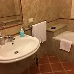 Artemisia Oda ve Kahvaltı 3*